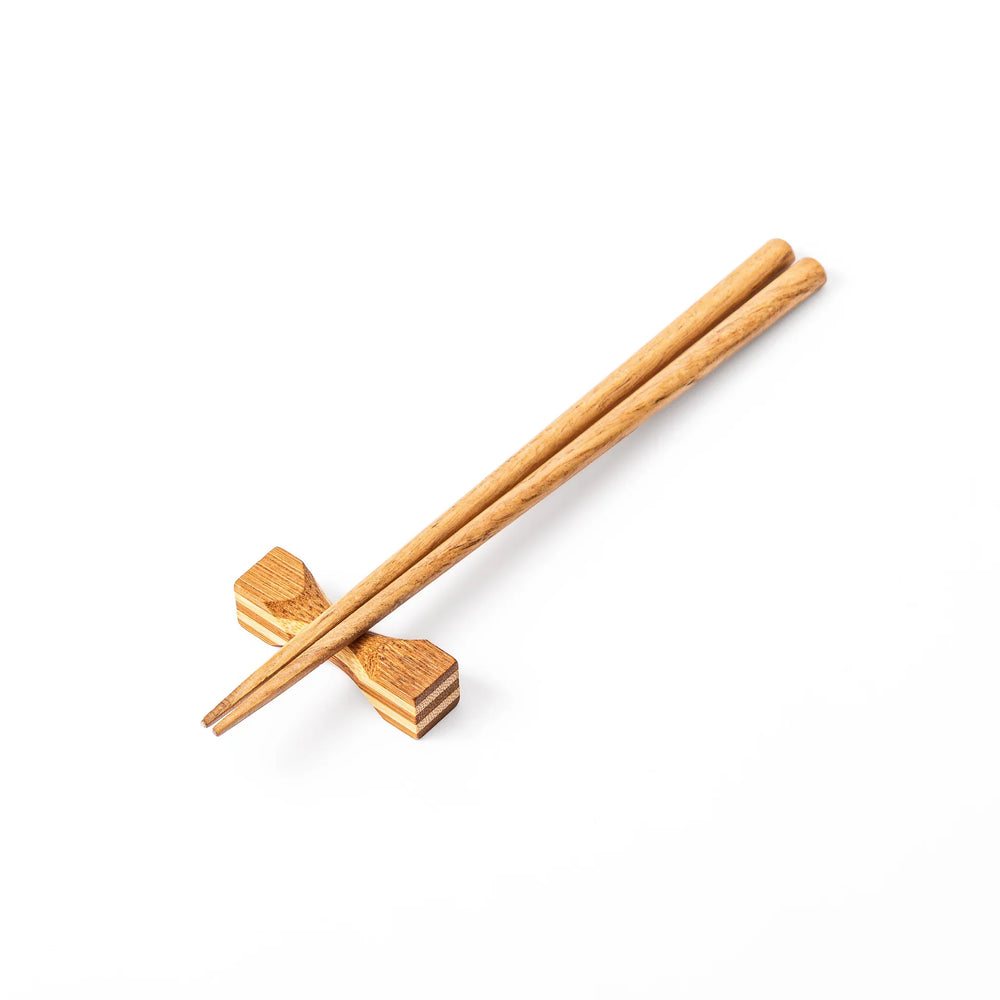 Tsuzumi Bamboo Chopstick Rest - Image 2